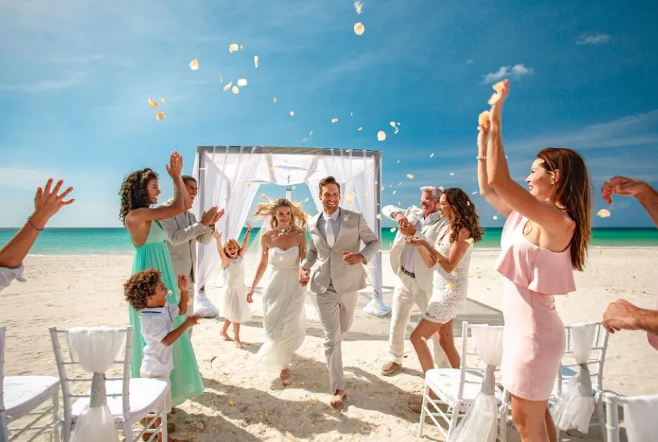 Xem xét kỹ yếu tố khách mời