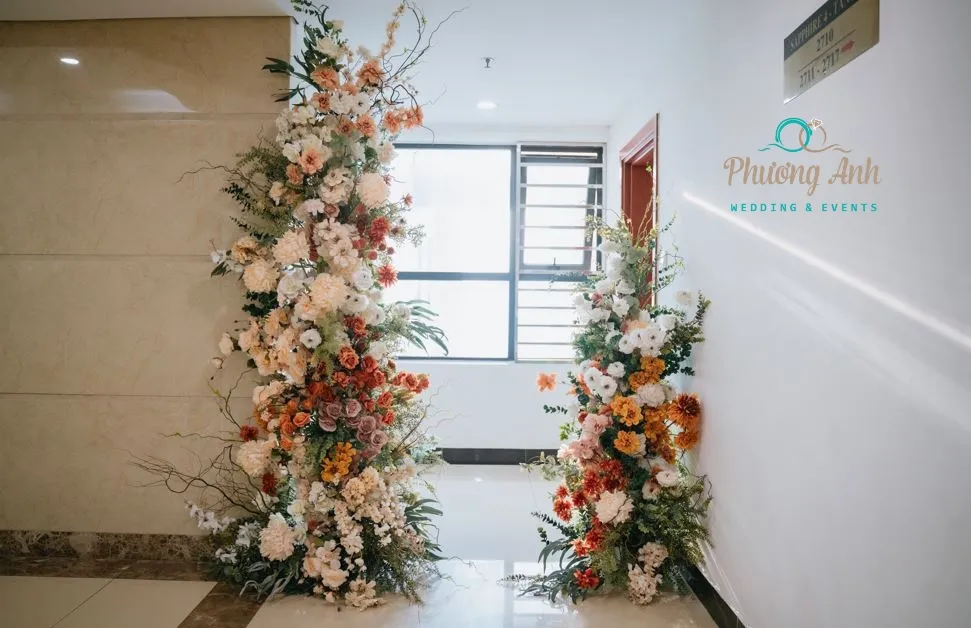 Trang trí lễ thành hôn hạng mục cổng cưới