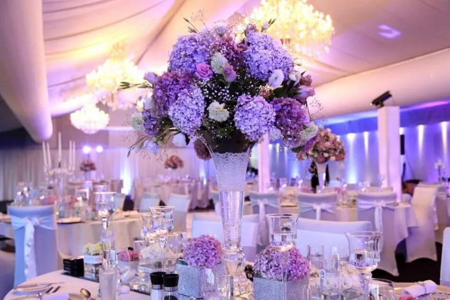 Ý nghĩa rạp cưới màu tím trong trang trí đám cưới
