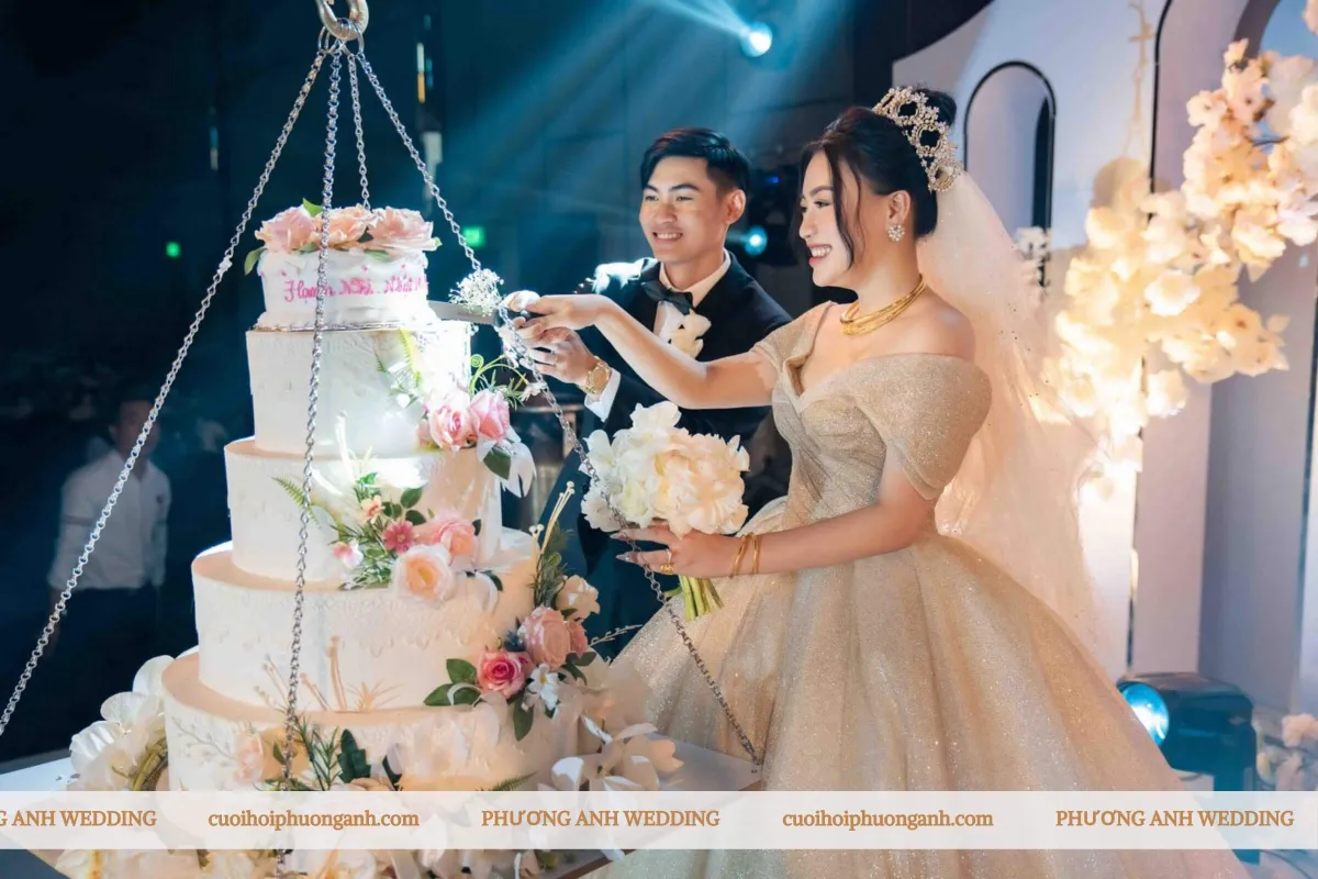 Ý nghĩa nghi thức cắt bánh cưới