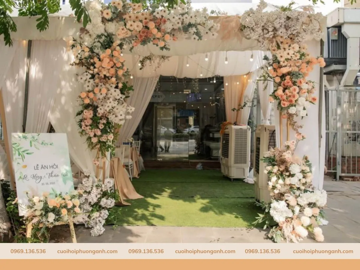 Mẫu rạp cưới màu cam đẹp 7