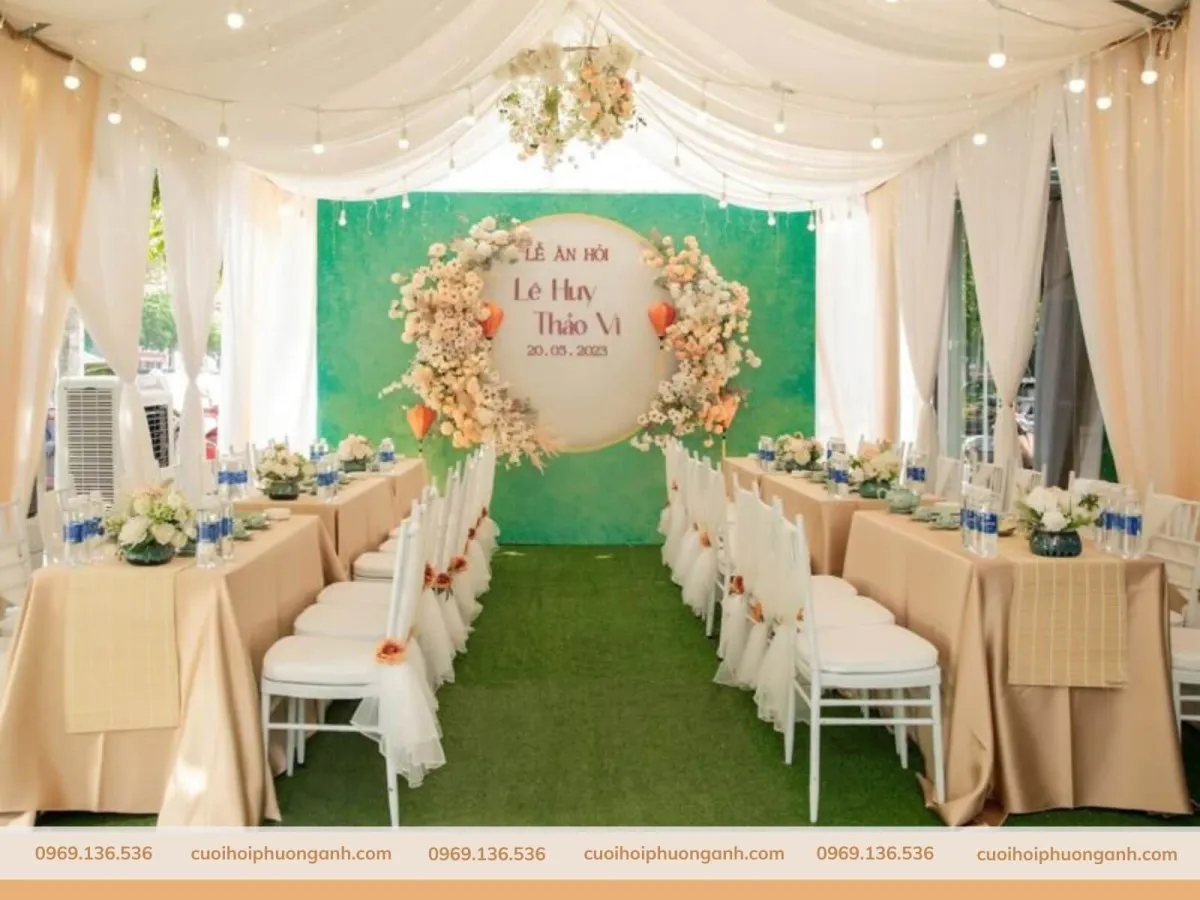 Mẫu rạp cưới màu cam đẹp 2