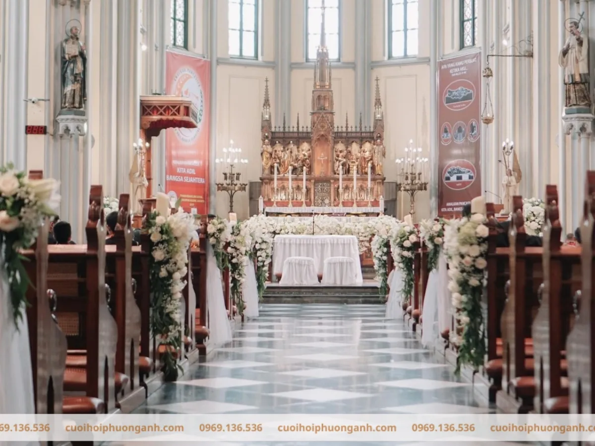 Trang trí lối đi lễ cưới tại nhà thờ