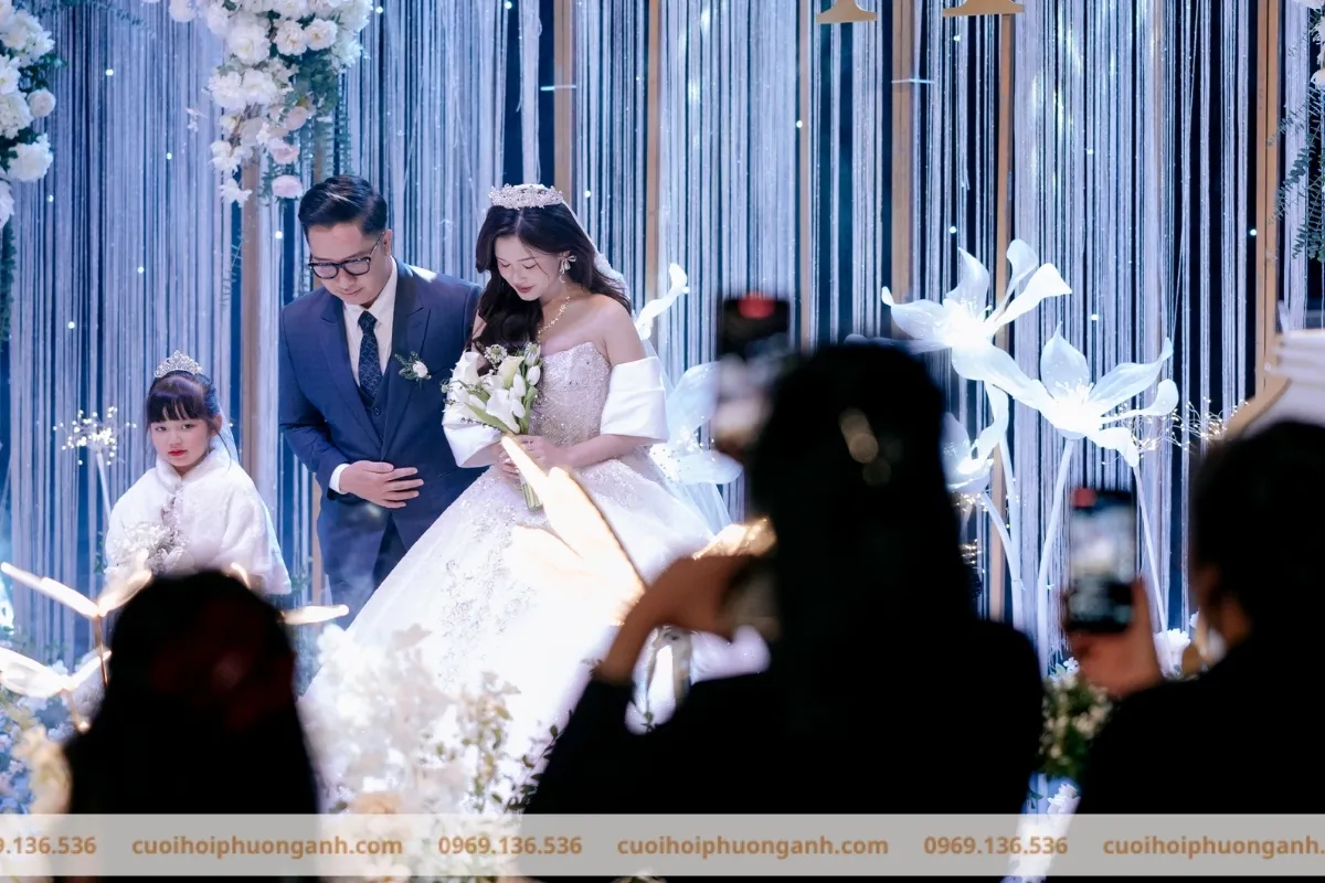 Tiến hành các nghi thức lễ cưới chính