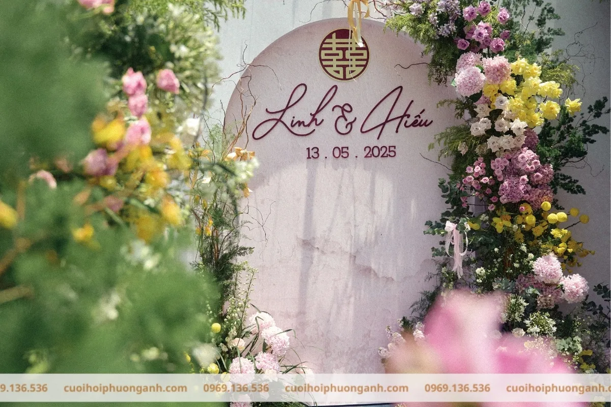 Backdrop chụp ảnh lễ vu quy Bảo Linh và Minh Hiếu 6
