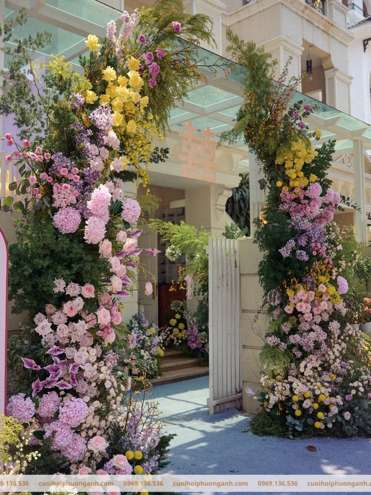 Trang trí cổng cưới cặp đôi Bảo Linh và Minh Hiếu 3