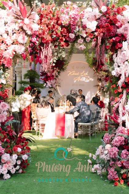 Trang trí đám hỏi tông đỏ hồng Anh Đức - Khánh Linh