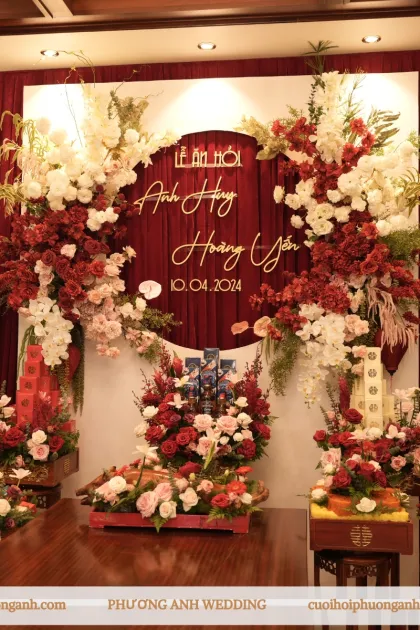 Bộ tráp ăn hỏi tông đỏ cô dâu Hoàng Yến chú rế Anh Huy